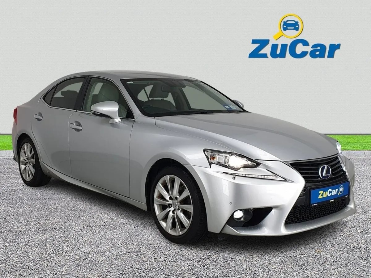 Lexus IS 300h Executive - Image 1