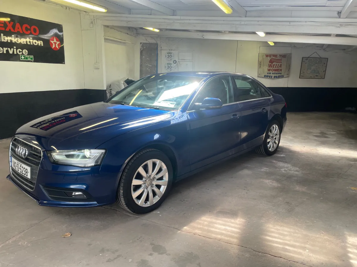 Audi A4 2014 - Image 2