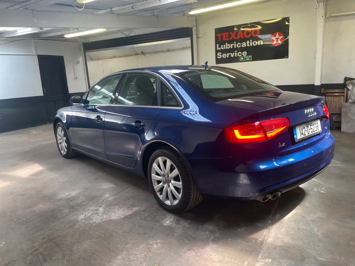 Audi A4 2014 - Image 4