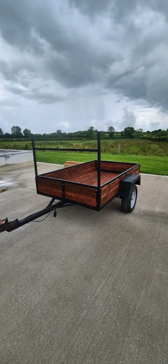 Trailer - Image 1