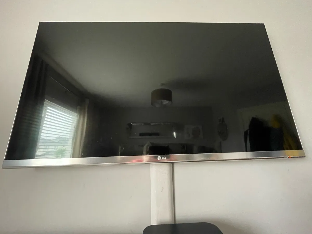 LG 3D Blue-Ray Player Set - Image 1