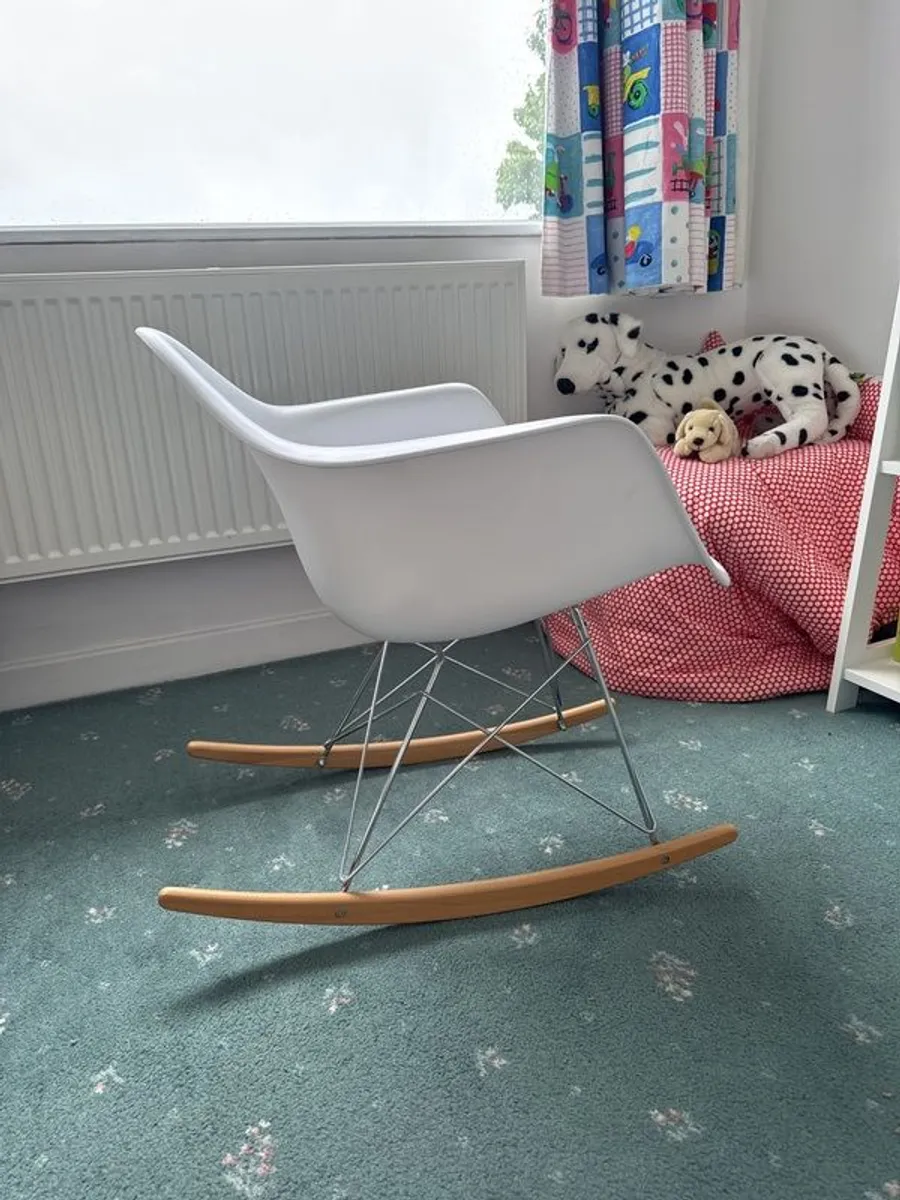 Rocking chair - Image 2