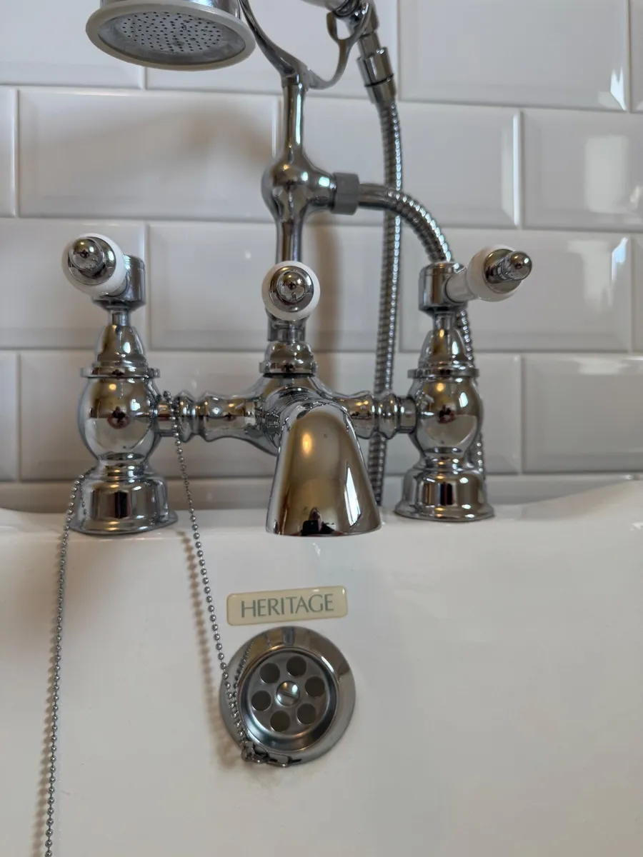 Free Standing Bathtub - Image 3