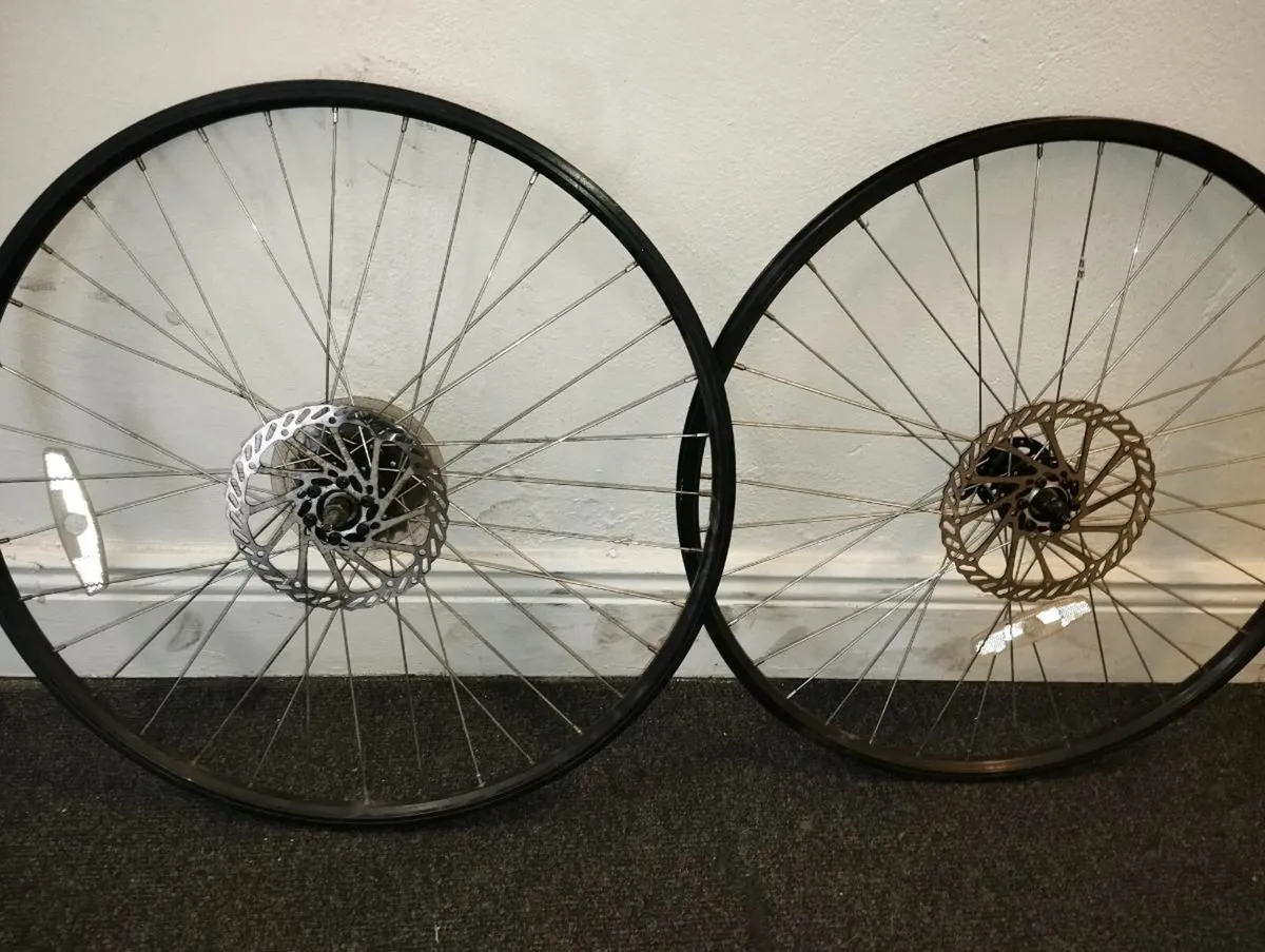 A set of 27.inch wheels - Image 2