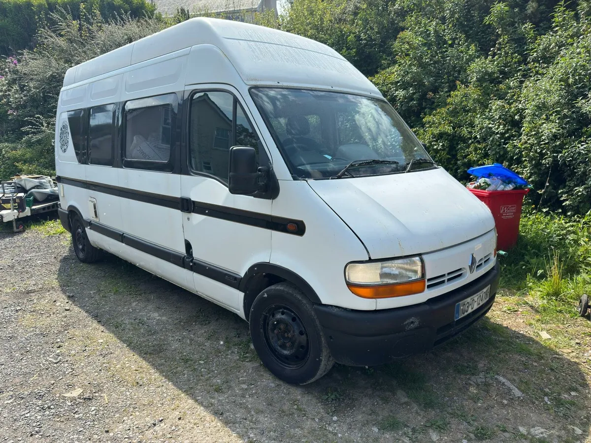 Campervan Renault master - Image 1