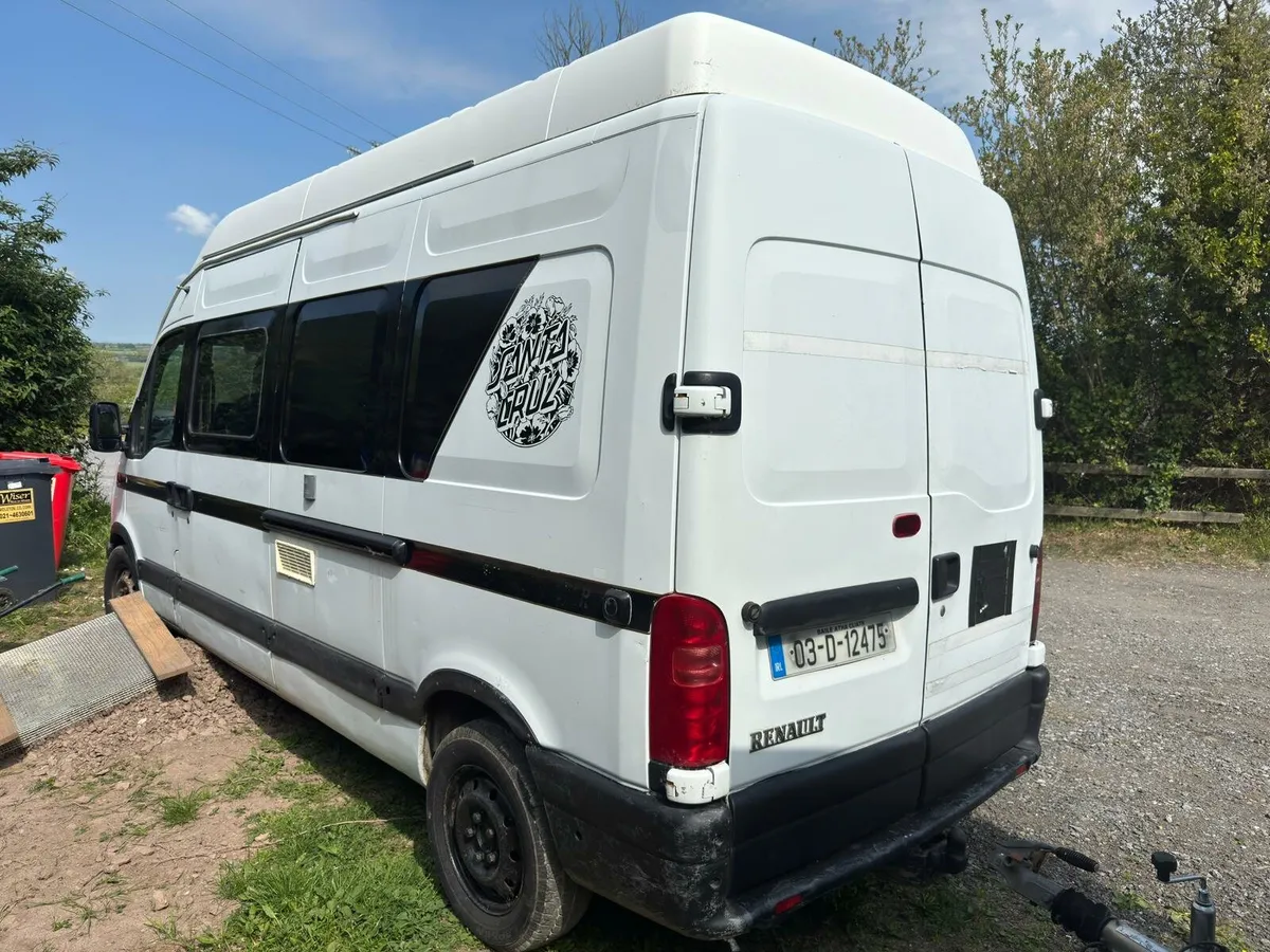 Campervan Renault master - Image 2