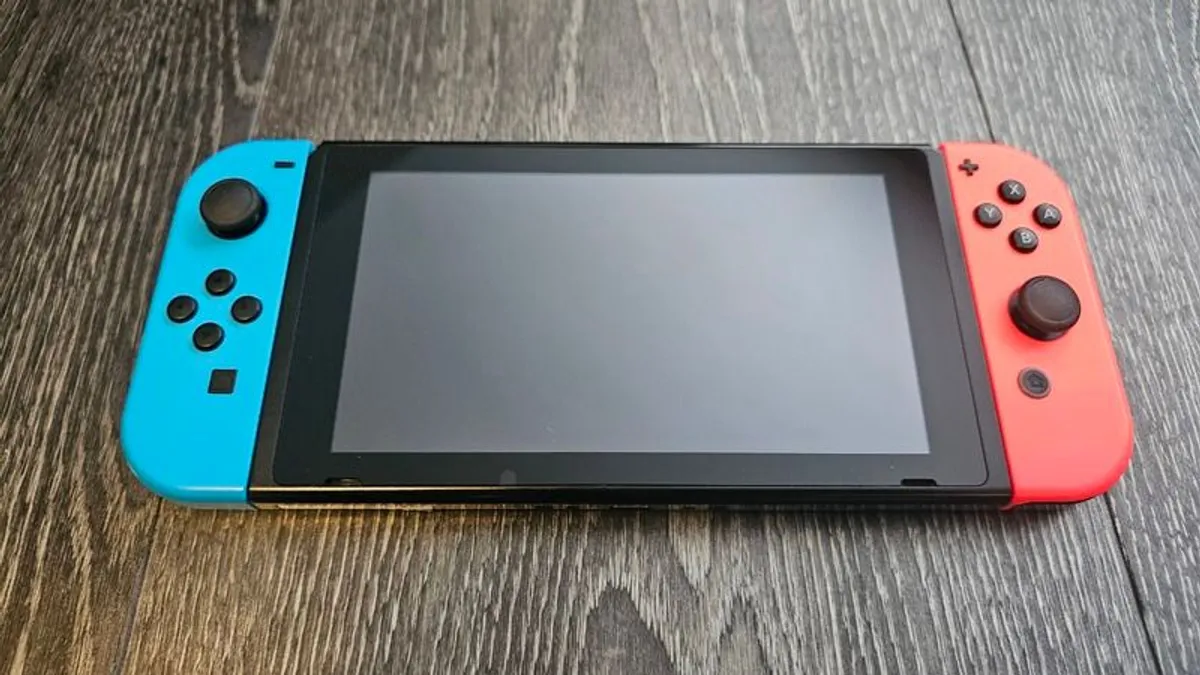 Switch w/ 3 Docks 6 controllers plus++ - Image 4