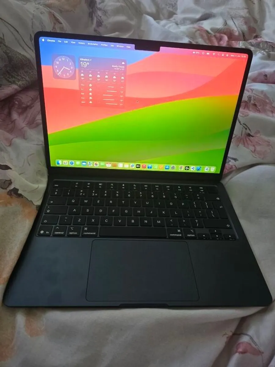 New Macbook Air M4 - Image 1