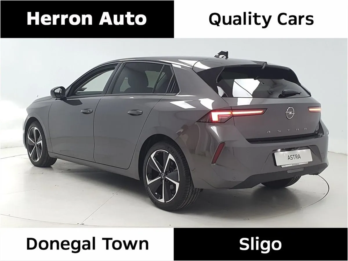 Opel Astra Elegance 1.2 Turbo 110PS Petrol 6 Speed - Image 4