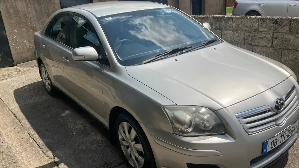 Toyota avensis 1.6 petrol 2026 nct low miles - Image 1