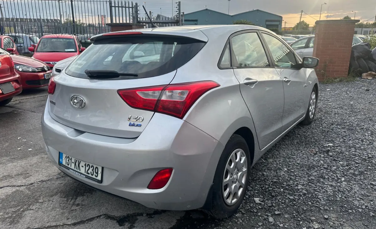 Hyundai i30 2013/ New Nct/ warranty - Image 4