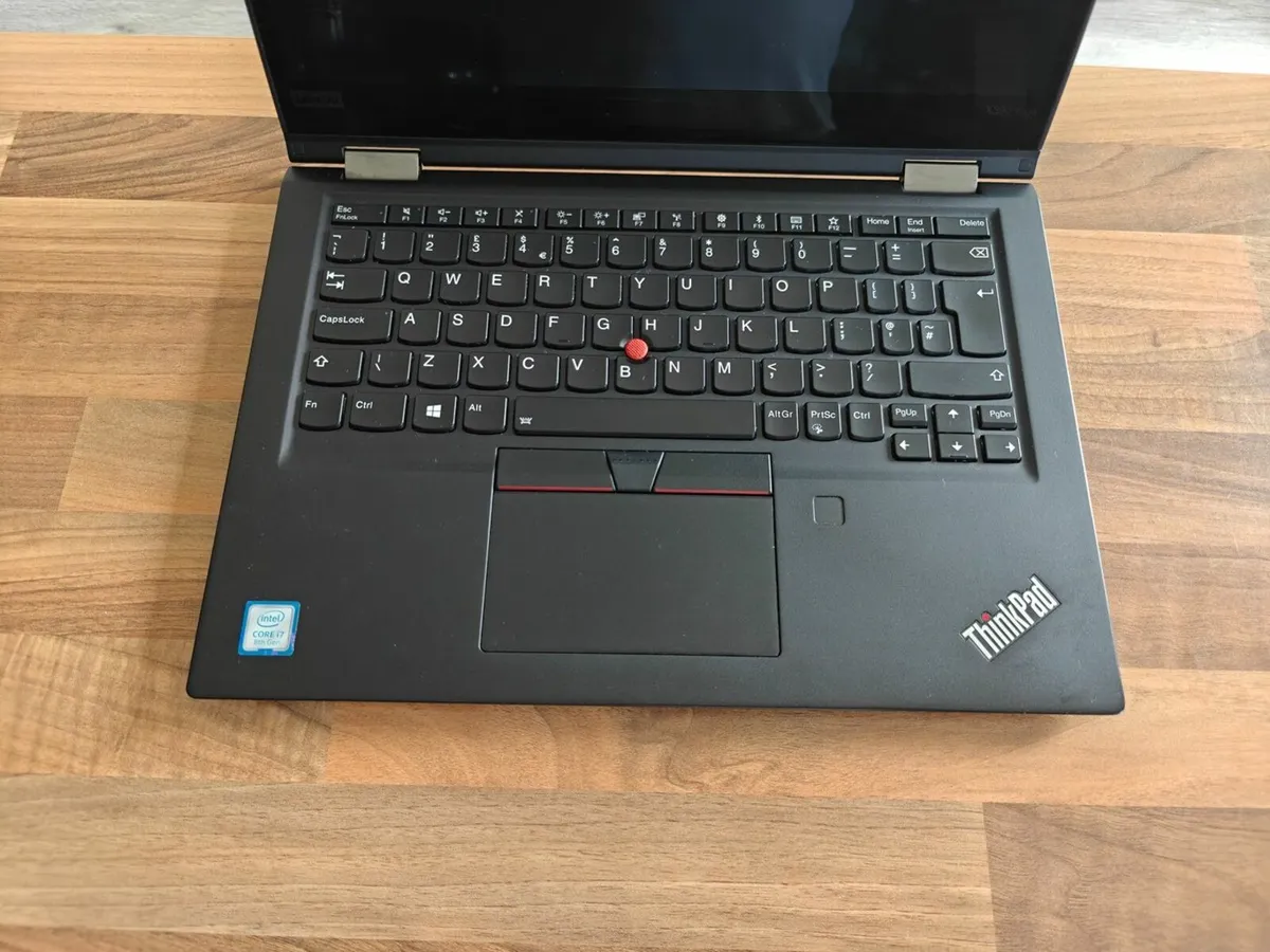 Lenovo ThinkPad X390 Yoga i5 Touchscreen Laptop - Image 2