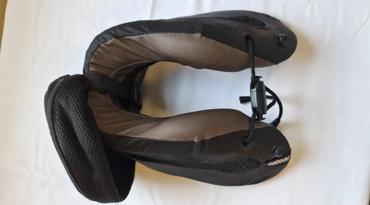Brand New Travel Neck Pillow - Image 4