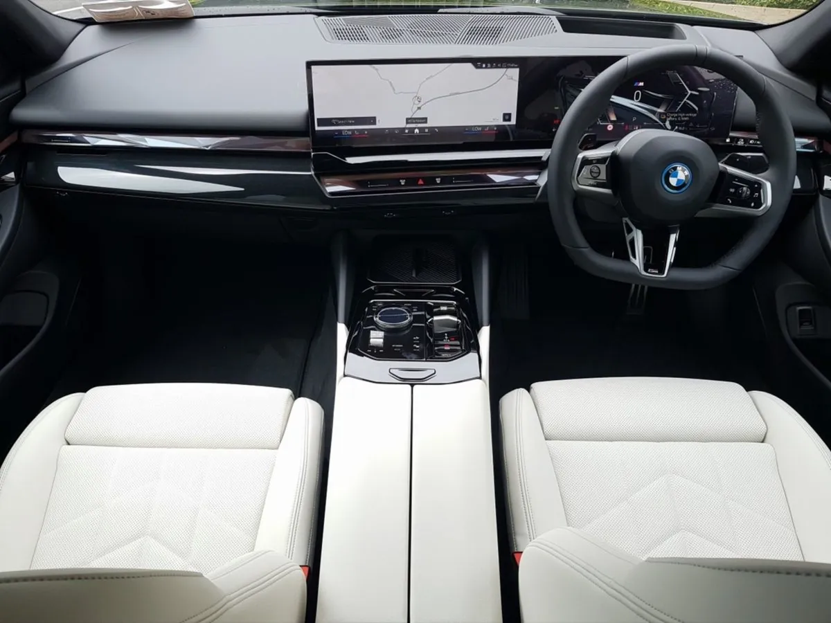 BMW 5 Series 530e M Sport - Image 4