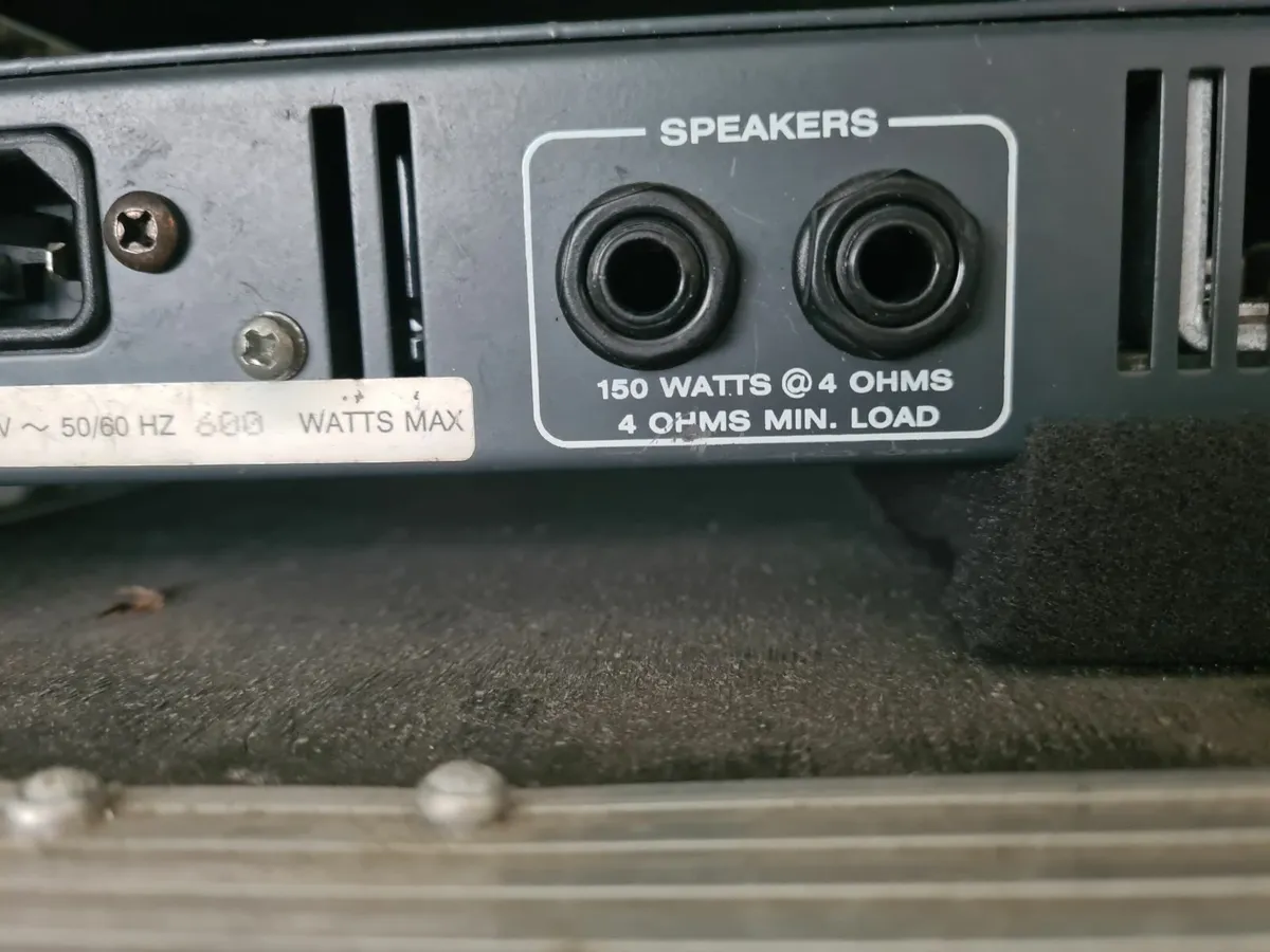 Bass head and speakers - Image 3
