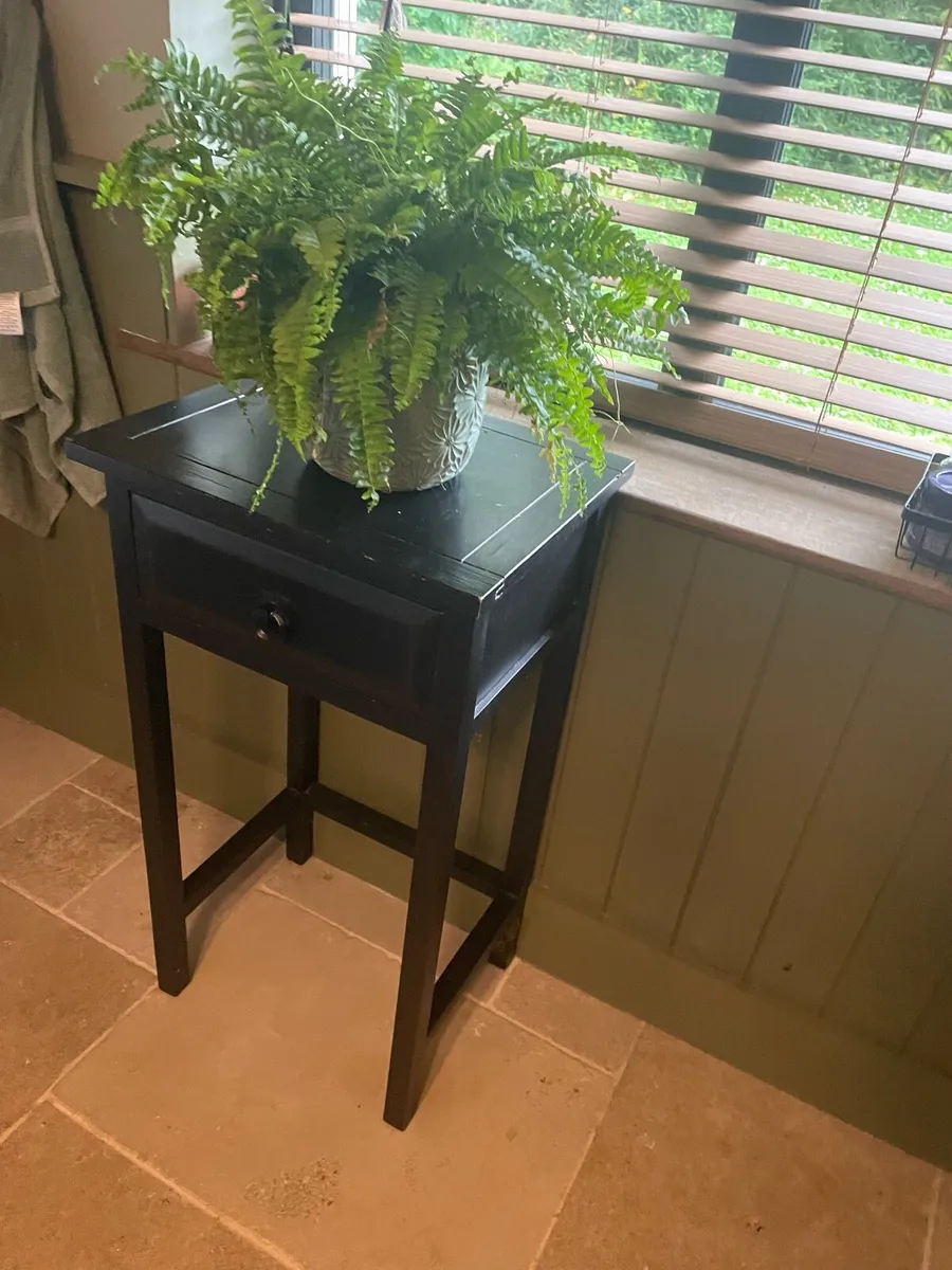 Black Side Table - Image 1