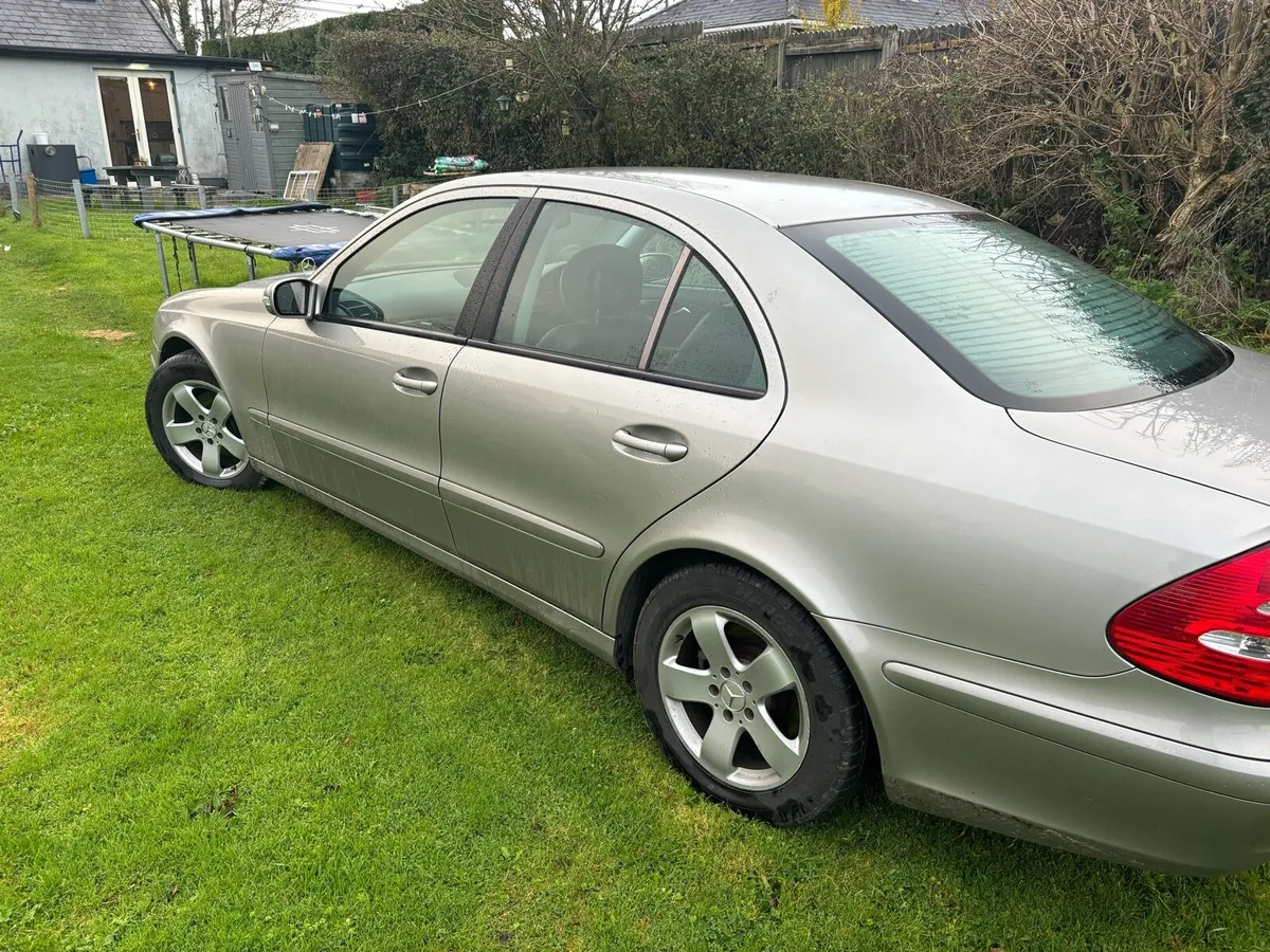 E200 Merc - Image 2