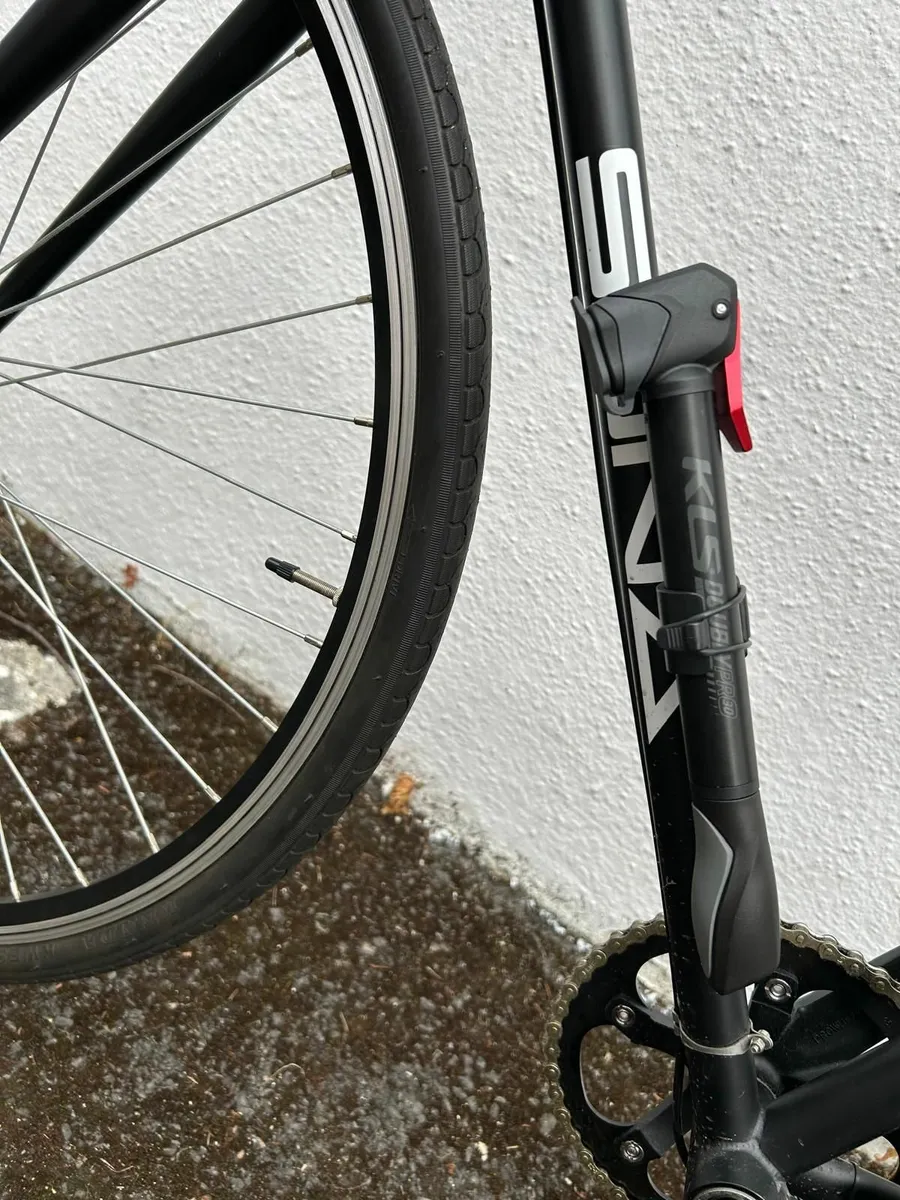 Sona Urban-3 Bicycle - Matte Black - Like New - Image 2