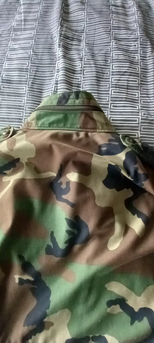 Genuine M65 US Camouflage Army jacket XL - Image 4