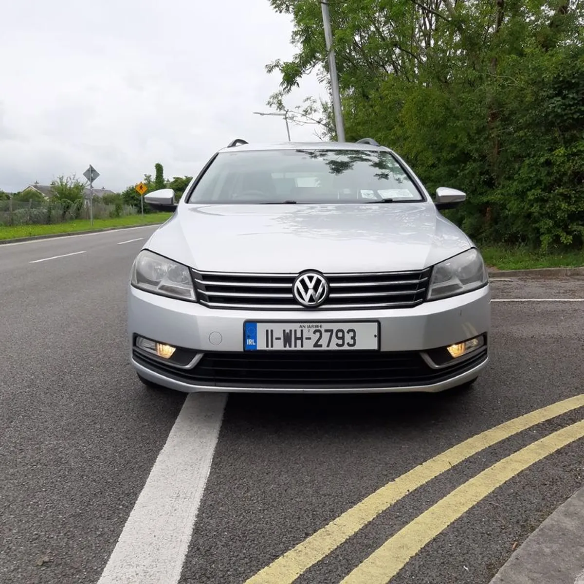 2011 Volkswagen Passat - Image 1