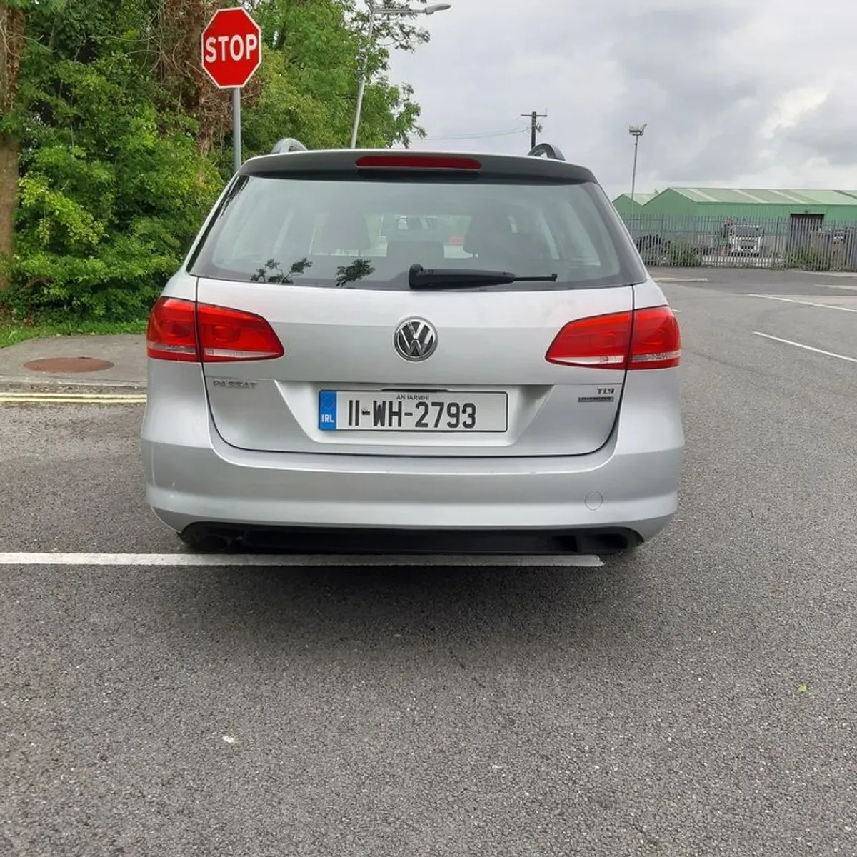 2011 Volkswagen Passat - Image 4