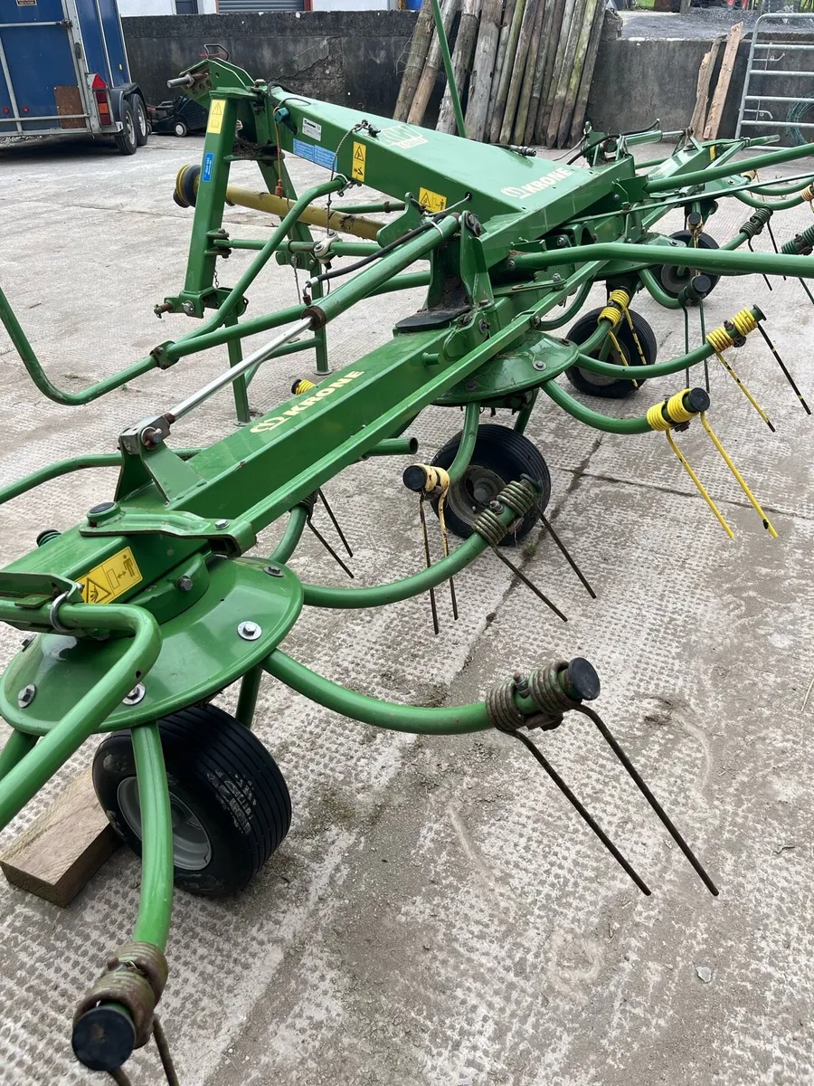 Krone 4 rotor Tedder - Image 3