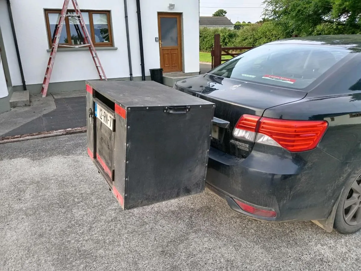 Dog box - Image 3