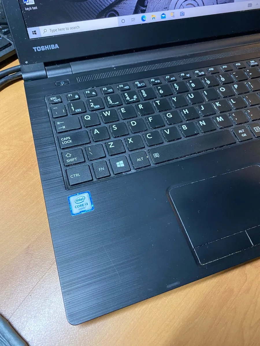 Toshiba laptop windows 10 - Image 3