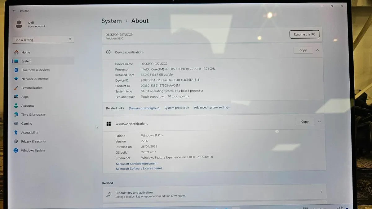 Dell Laptop Core 7 - Image 1