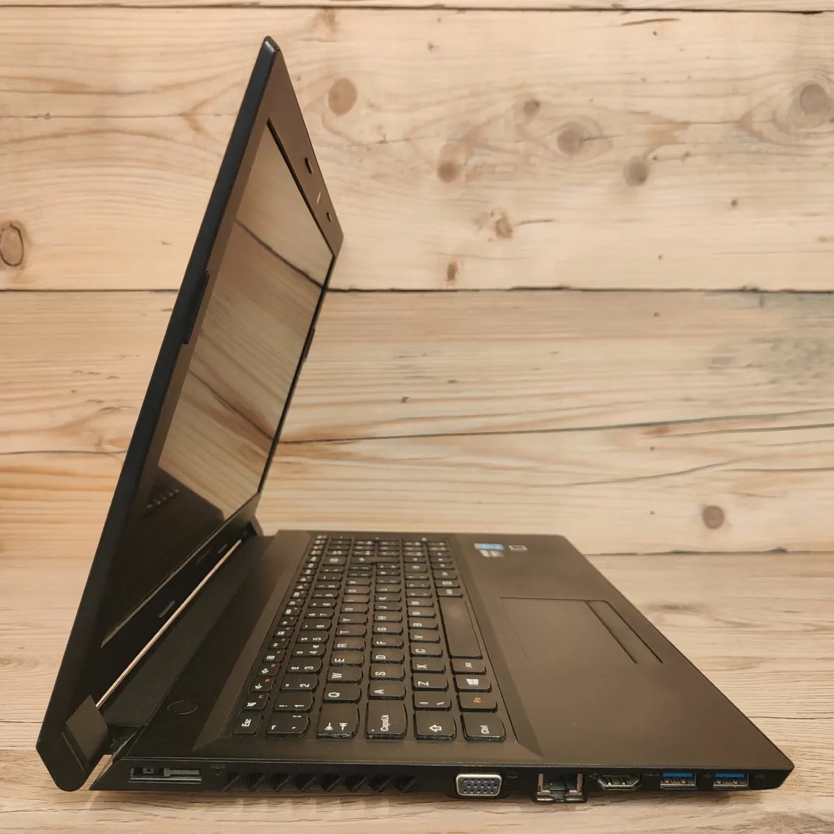 Lenovo / 15.6"/ Intel I7 / Radeon R5 M230 2GB / - Image 2