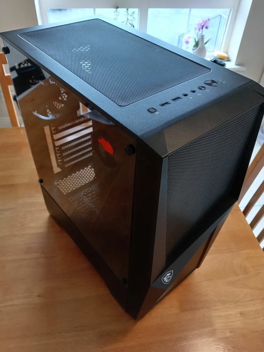 MSI FORGE 100R PC tower 3x120mm fans - Image 1