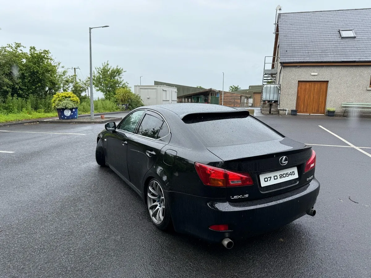Lexus is250 - Image 2
