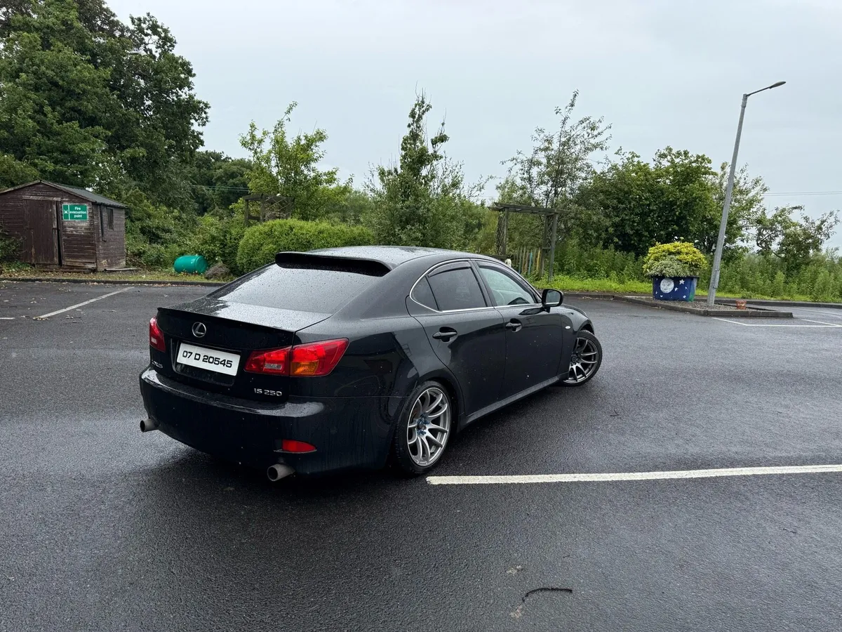 Lexus is250 - Image 3