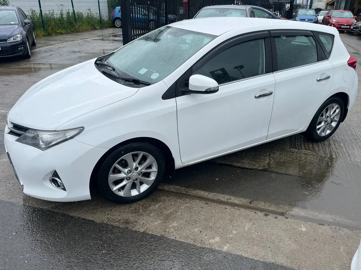 TOYOTA AURIS 2014 1.33 VVTI ICON 5DR - Image 4
