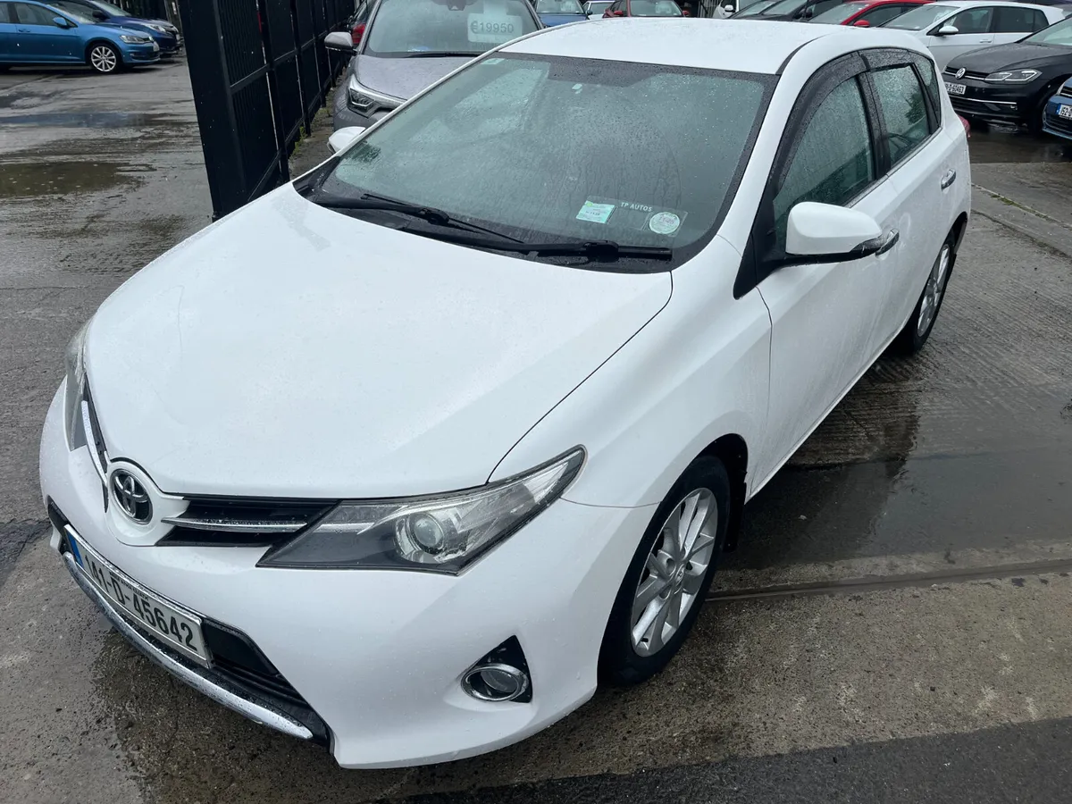 TOYOTA AURIS 2014 1.33 VVTI ICON 5DR - Image 3