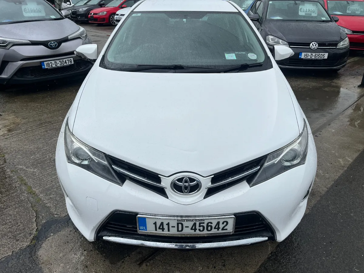 TOYOTA AURIS 2014 1.33 VVTI ICON 5DR - Image 2