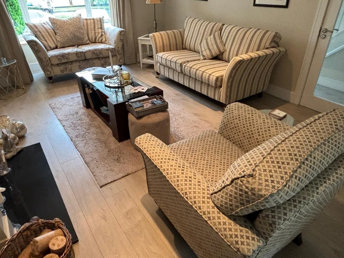 Luxury Suite of furniture 3-2-1 - Image 1