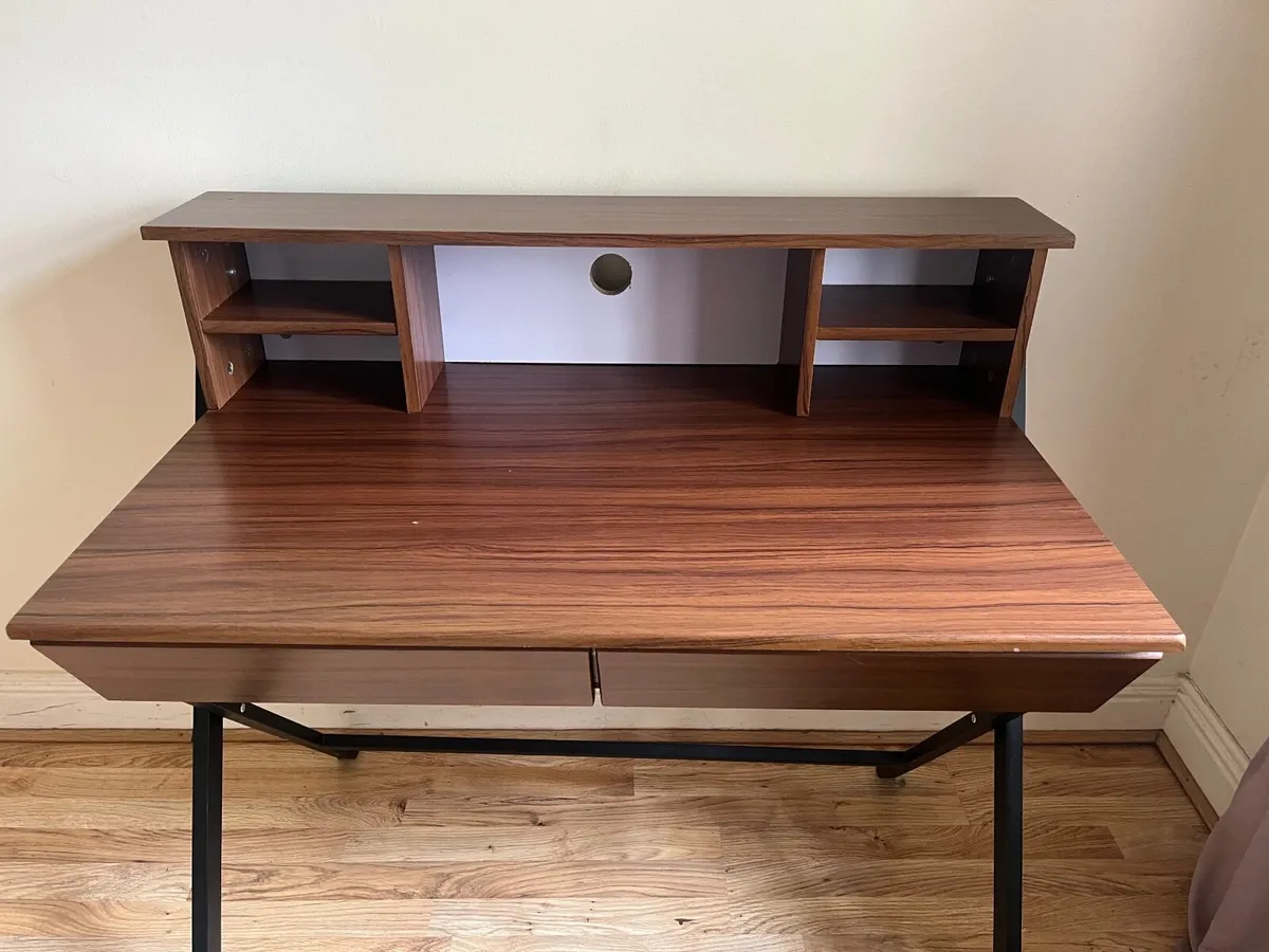 Desk - Image 2