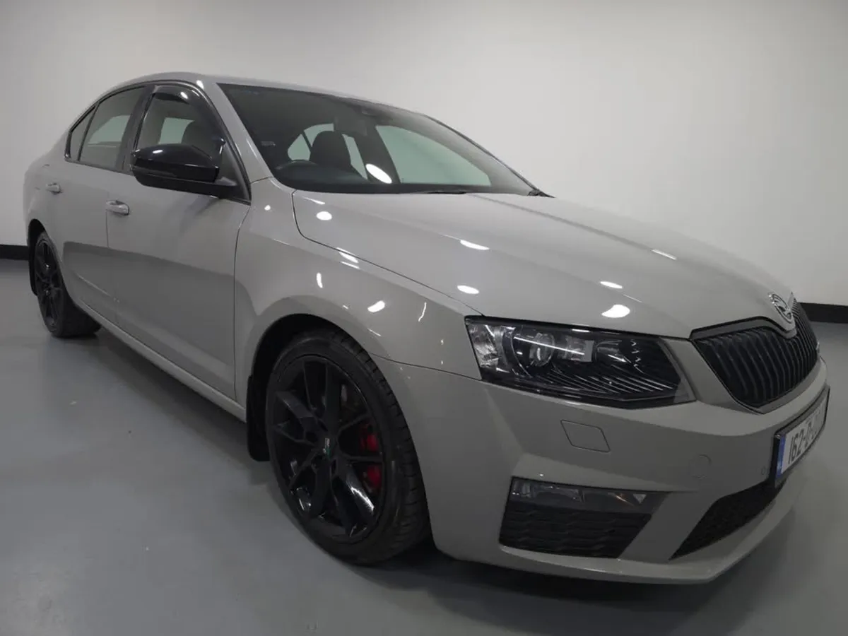 Skoda Octavia VRS Black Edition 2.0 TDi - Image 1