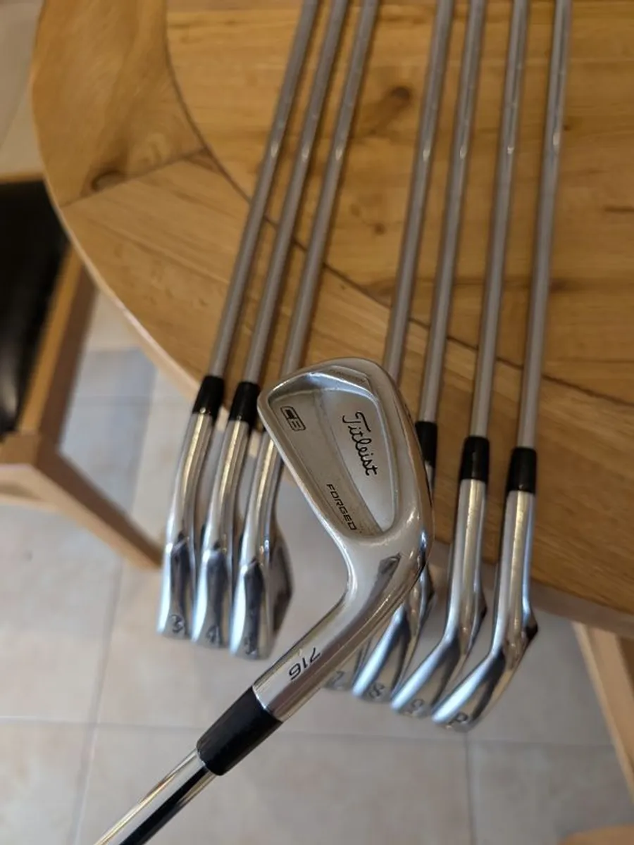 Titleist 716 CB Irons (3-PW, X-Stiff) - Image 2