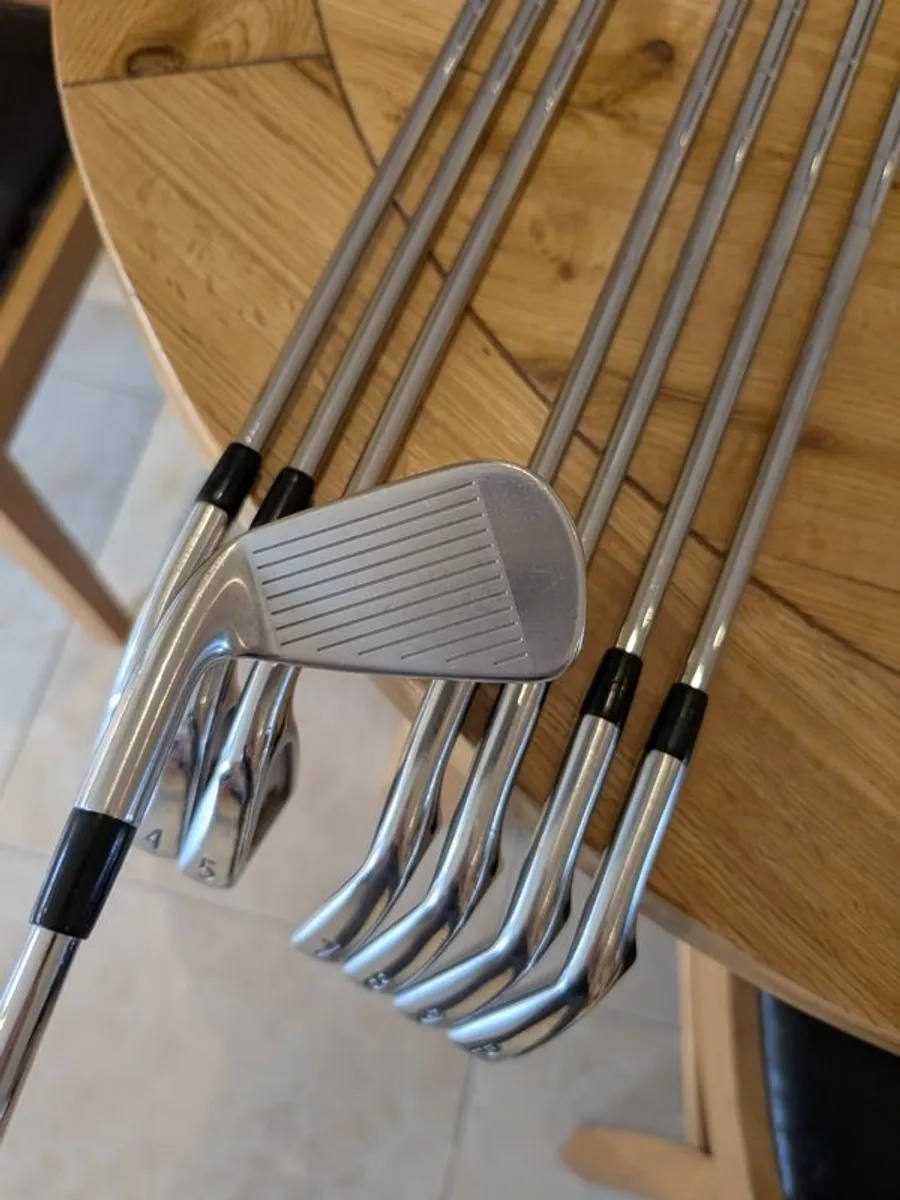 Titleist 716 CB Irons (3-PW, X-Stiff) - Image 3