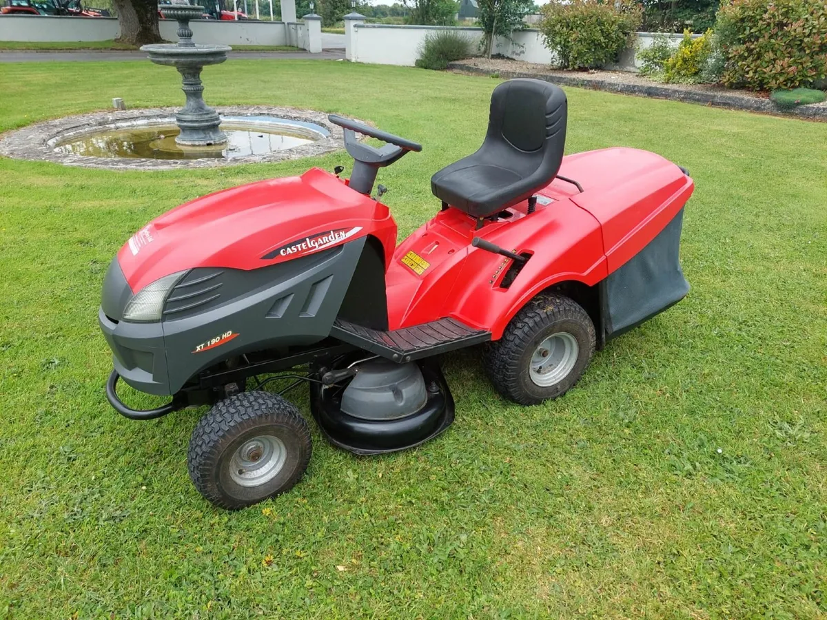 Castlegarden Ride On Lawnmower - Image 2