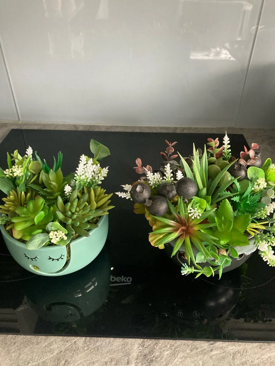 Artificial Flower display