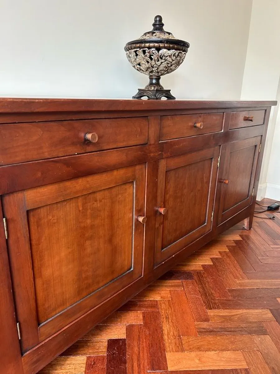 Solid Wood Dining Table & Sideboard - Priced to Sell - Image 4
