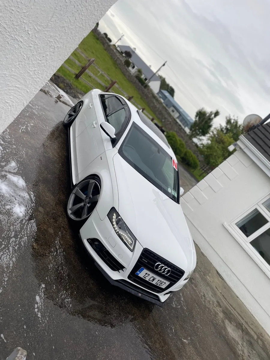 Audi A4 Sunroof Quattro (High Spec) - Image 2