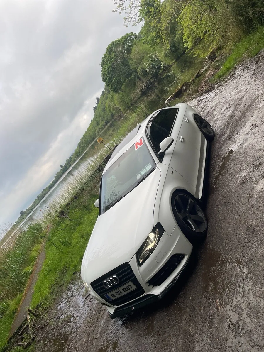 Audi A4 Sunroof Quattro (High Spec) - Image 3