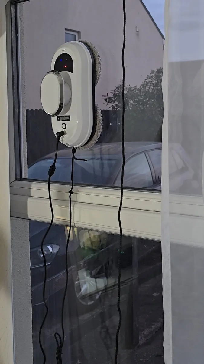 Window cleaning robot brand new - Image 2