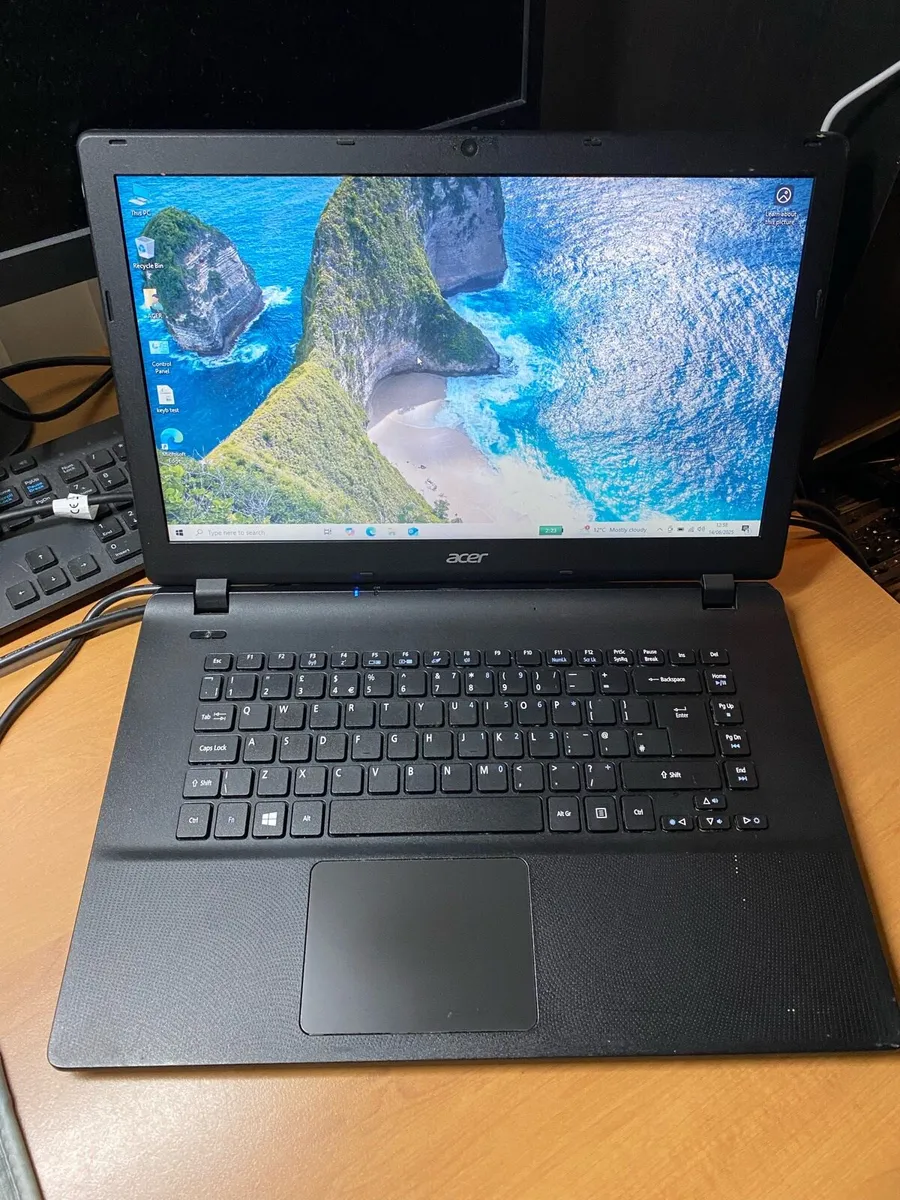 Acer laptop windows 10 - Image 1