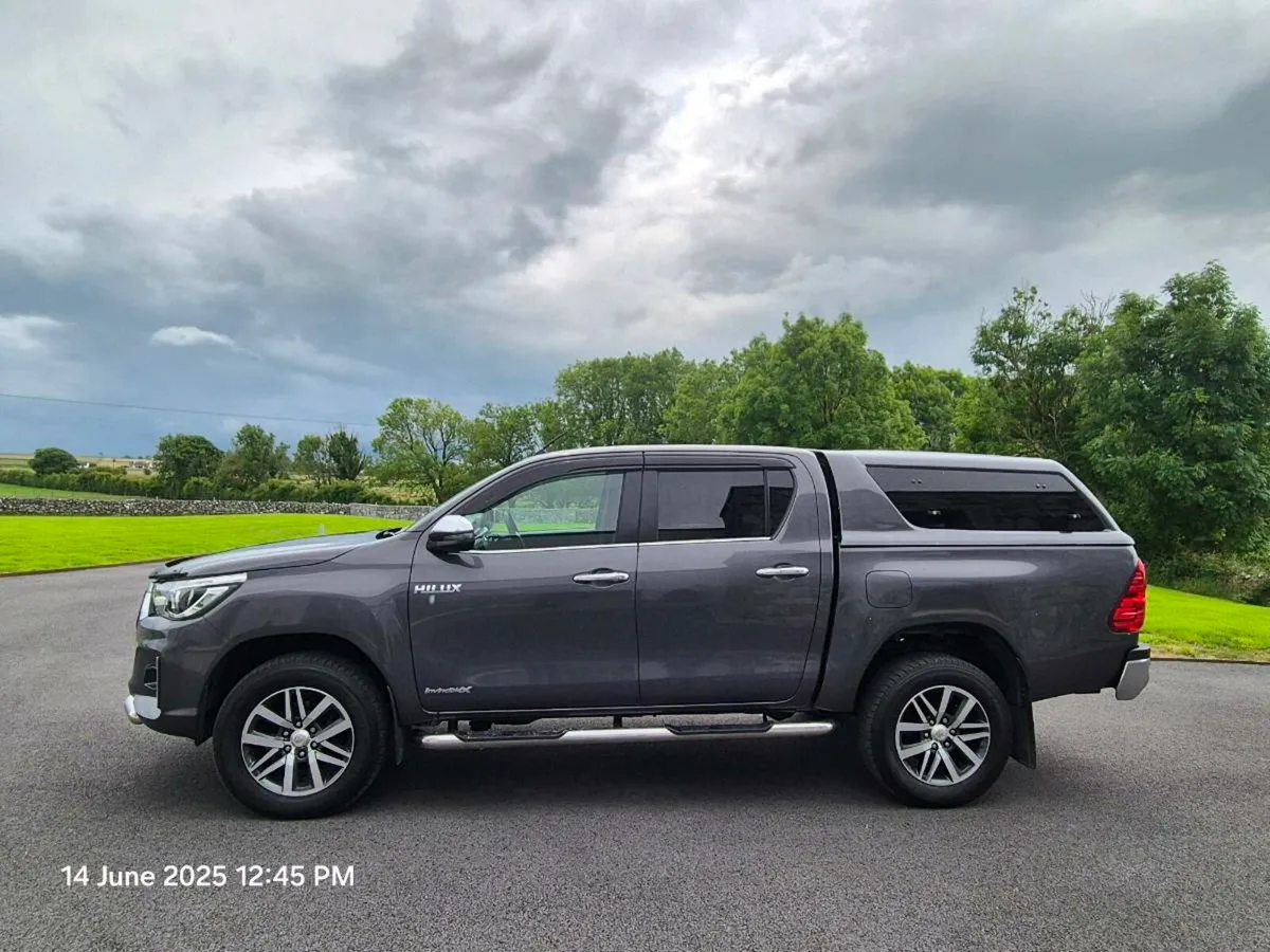 Toyota Hilux Invincible X Auto - Image 4