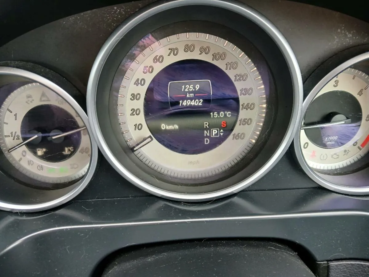 Auto 2015 E 220d mercedes - Image 1